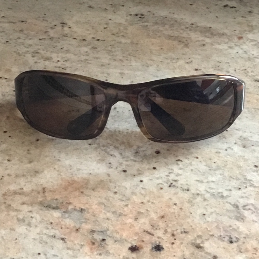 Oliver Peoples Zed Polarized Sunglasses FLAW